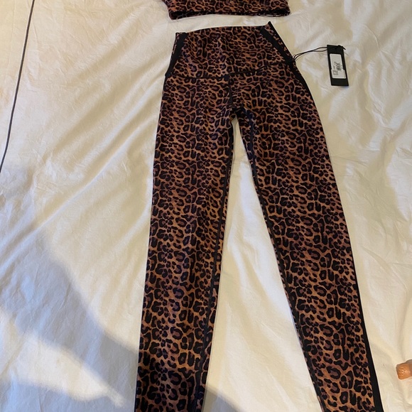 Wear it To Heart Leopard Sports Bra - Picture 4 of 7